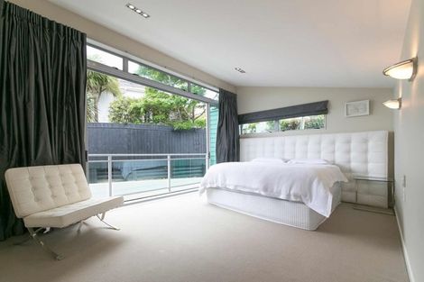 Photo of property in 1a Palmer Crescent, Mission Bay, Auckland, 1071