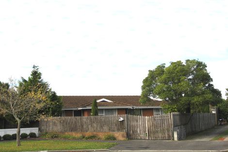 Photo of property in 24 La Perouse Place, Northcote, Christchurch, 8052