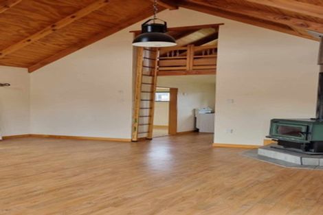 Photo of property in 44 Wylam Street, Waikaia, 9778