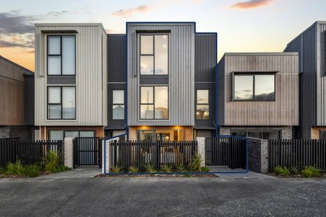 Photo of property in 53 Bearing Parade, Long Bay, Auckland, 0630