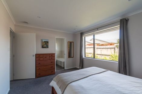 Photo of property in 20 Aldona Place, Fairview Downs, Hamilton, 3214