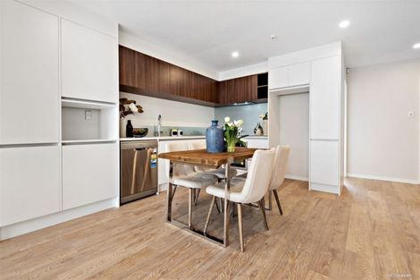 Photo of property in 5 Peony Mews, Oteha, Auckland, 0632