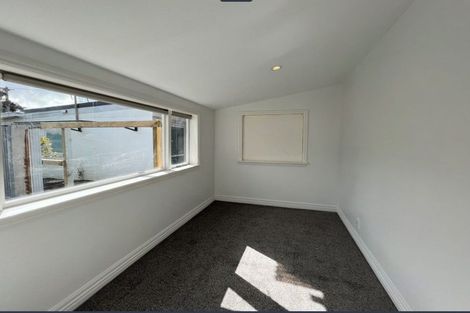 Photo of property in 730 Te Atatu Road, Te Atatu Peninsula, Auckland, 0610