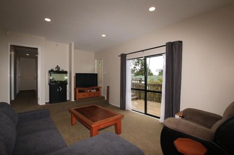 Photo of property in 90c Rosier Road, Glen Eden, Auckland, 0602