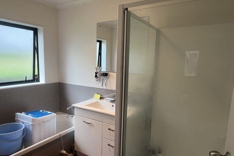 Photo of property in 63 Tiriwa Drive, Massey, Auckland, 0614