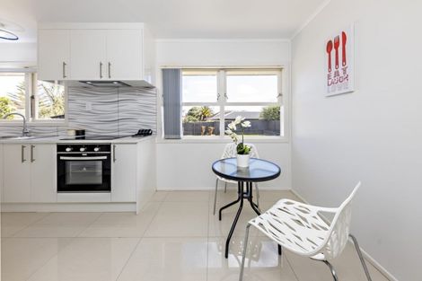 Photo of property in 19 Awatere Street, Clover Park, Auckland, 2023