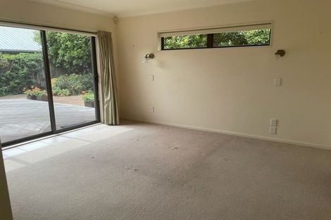 Photo of property in 16 Drumfearn Place, Rototuna, Hamilton, 3210