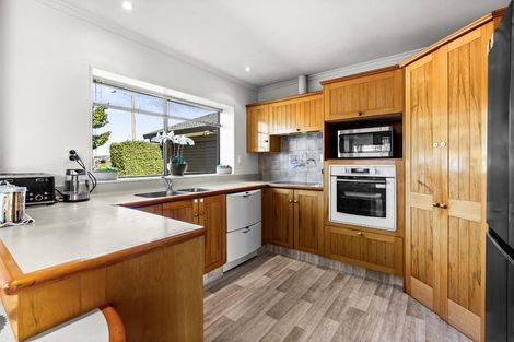 Photo of property in 1 Hyatt Grove, Greenmeadows, Napier, 4112