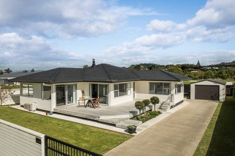 Photo of property in 8 Sandleigh Drive, Athenree, Katikati, 3177