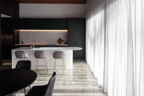 Photo of property in 70 Oak Road, Poraiti, Napier, 4112