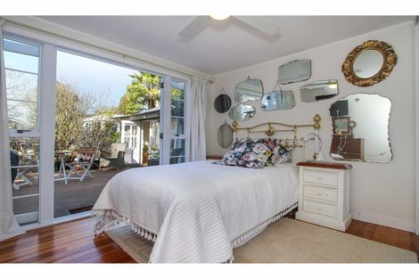 Photo of property in 1/162 Deep Creek Road, Torbay, Auckland, 0630