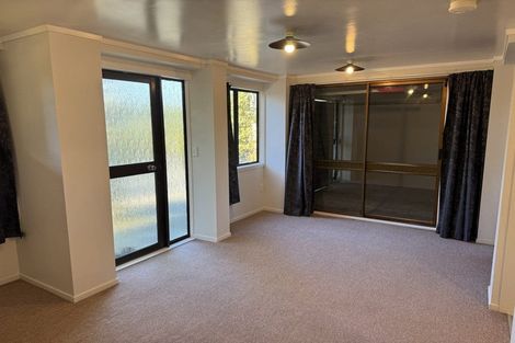 Photo of property in 74 Crows Road, Swanson, Auckland, 0614