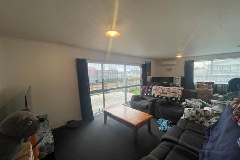 Photo of property in 11 Villa Place, Bell Block, New Plymouth, 4312