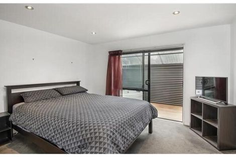 Photo of property in 3/450 Barbadoes Street, Edgeware, Christchurch, 8013