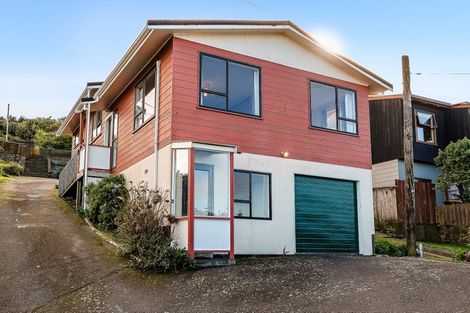 Photo of property in 37a Whanake Street, Titahi Bay, Porirua, 5022