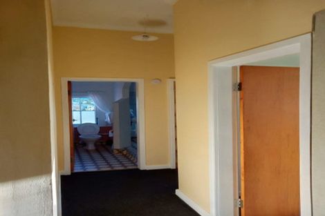 Photo of property in 5 Claremont Grove, Mount Victoria, Wellington, 6011