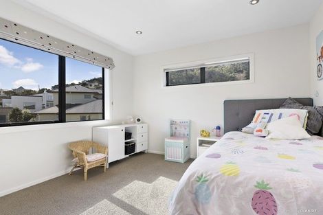 Photo of property in 22 Cresswell Place, Johnsonville, Wellington, 6037