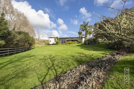 Photo of property in 8 Pineview Lane, Helensville, 0875