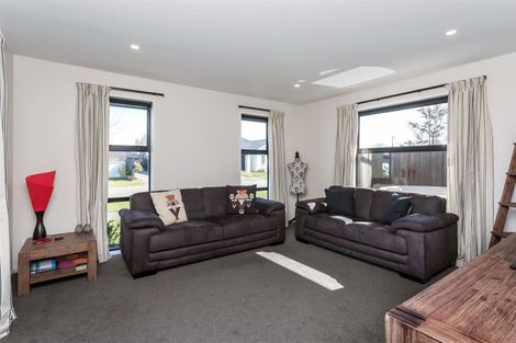 Photo of property in 6 Lambies Street, Marshland, Christchurch, 8083