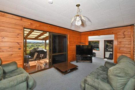Photo of property in 8 Hill Street, Hikurangi, 0114