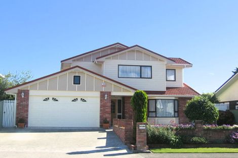 Photo of property in 16 Comeskey Grove, Elderslea, Upper Hutt, 5018