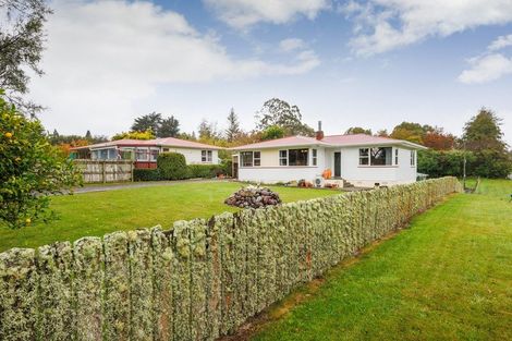 Photo of property in 2 Lind Street, Kimbolton, 4777