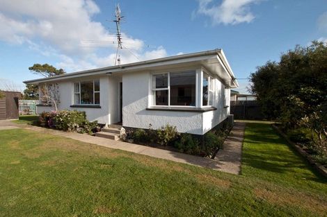 Photo of property in 15 Stephens Street, Waikiwi, Invercargill, 9810