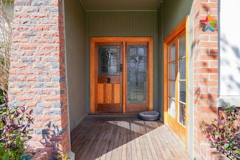 Photo of property in 1 Home Street, Winton, 9720