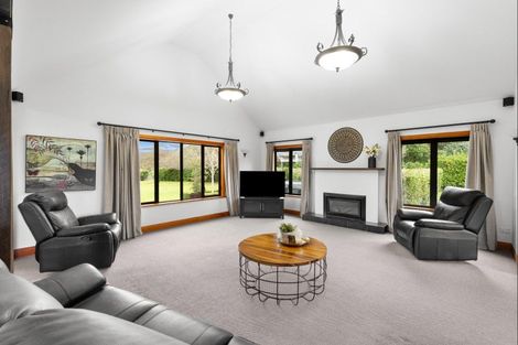 Photo of property in 443 Stoney Creek Road, Kelvin Grove, Palmerston North, 4470