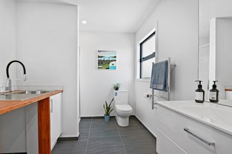 Photo of property in 2/71b Main Road, Redcliffs, Christchurch, 8081