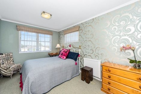 Photo of property in 10 Edwin Street, St Andrews, Hamilton, 3200