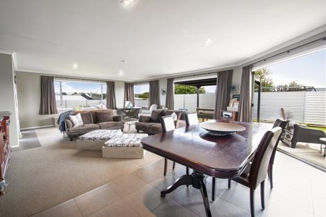 Photo of property in 444a Main North Road, Bay View, Napier, 4104