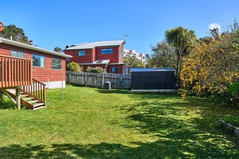 Photo of property in 301 Maungaraki Road, Maungaraki, Lower Hutt, 5010