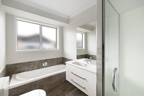 Photo of property in 34 Richardson Road, Omokoroa, 3114