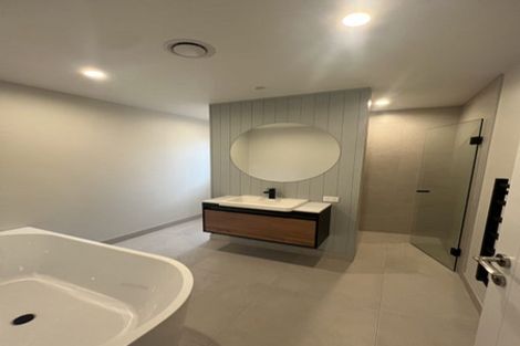 Photo of property in 46 Napier Road, Terrace End, Palmerston North, 4410