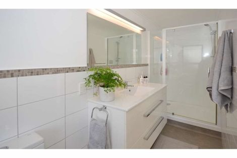 Photo of property in 22 Riverview Road, Kerikeri, 0230