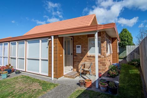 Photo of property in Holdsworth Villas, 12/2 William Donald Drive, Solway, Masterton, 5810