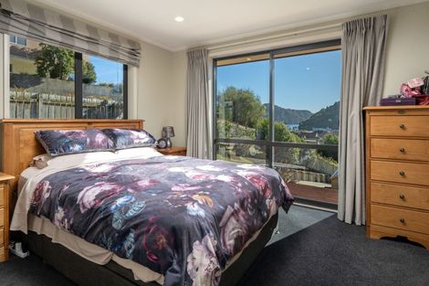 Photo of property in 12 Russell Street, Picton, 7220