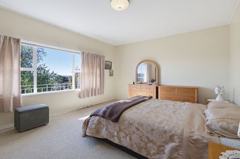 Photo of property in 5 Conifer Lane, Mangere Bridge, Auckland, 2022
