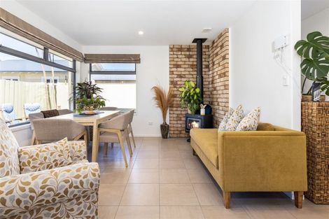 Photo of property in 35 Lakings Road, Springlands, Blenheim, 7201