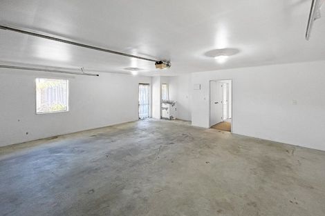 Photo of property in 1/5 Saint Leger Crescent, Huntington Park, Auckland, 2013
