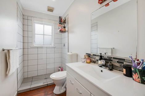 Photo of property in 3050 Kaipara Coast Highway, Glorit, Warkworth, 0984