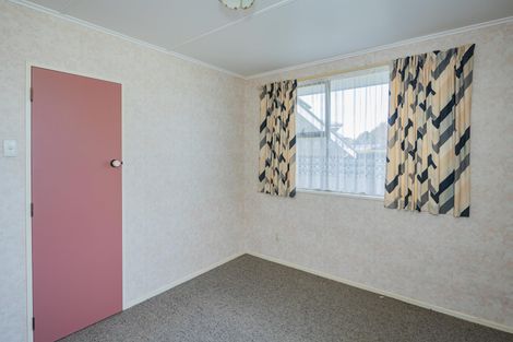 Photo of property in 18 Burn Street, Holmes Hill, Oamaru, 9401