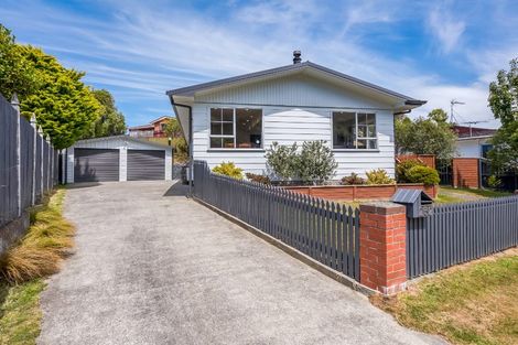 Photo of property in 252 Major Drive, Kelson, Lower Hutt, 5010