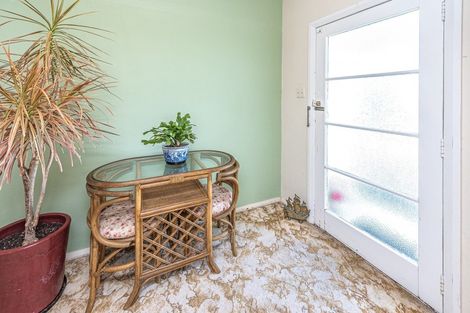 Photo of property in 2a Kings Avenue, Gonville, Whanganui, 4501