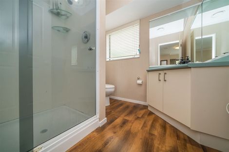 Photo of property in 115 Summerhill Drive, Fitzherbert, Palmerston North, 4410