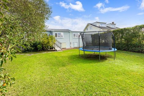 Photo of property in 41 Hanlon Crescent, Narrow Neck, Auckland, 0624