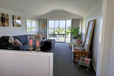 Photo of property in 47 Formby Avenue, Point Chevalier, Auckland, 1022