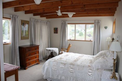 Photo of property in 5 Crossland Terrace, Lyttelton, 8082