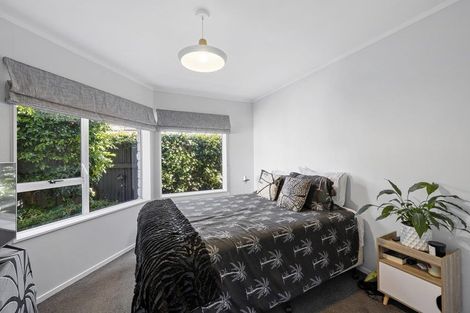Photo of property in 31 Barrett Street, Westown, New Plymouth, 4310